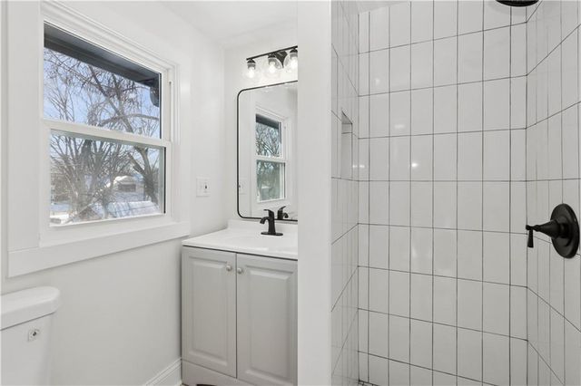 829 W 39th Terrace, Kansas City, MO 64111