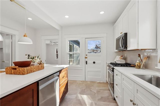 829 W 39th Terrace, Kansas City, MO 64111