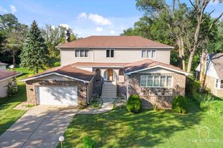 17W508 Hawthorne Avenue, Wood Dale, IL 60191