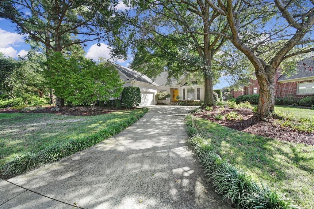 17206 Players Ridge Drive, Cornelius, NC 28031