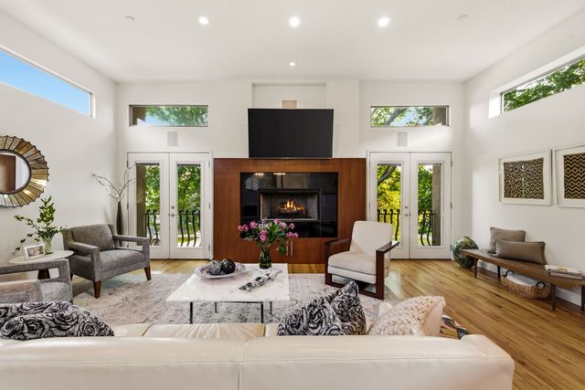 4025 Hawthorne Avenue, Dallas, TX 75219