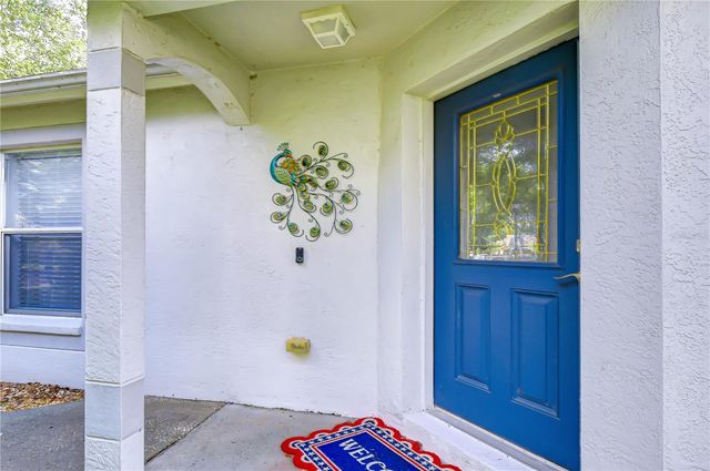 6010 SKYLARKCREST DRIVE, Lithia, FL 33547