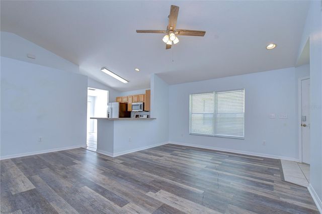 6010 SKYLARKCREST DRIVE, Lithia, FL 33547