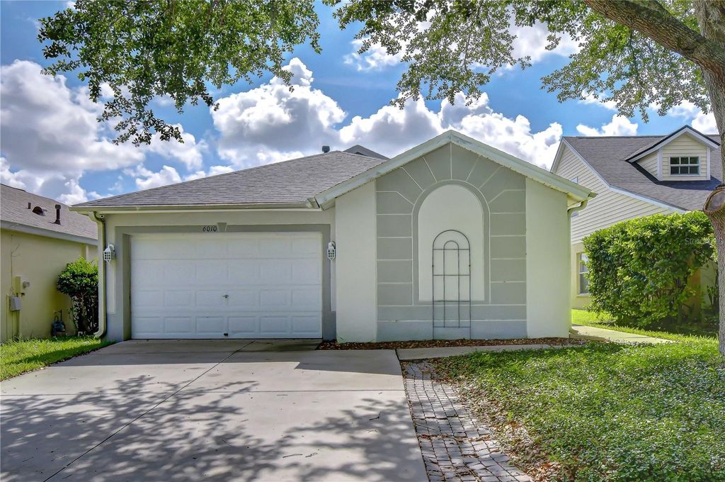 6010 SKYLARKCREST DRIVE, Lithia, FL 33547