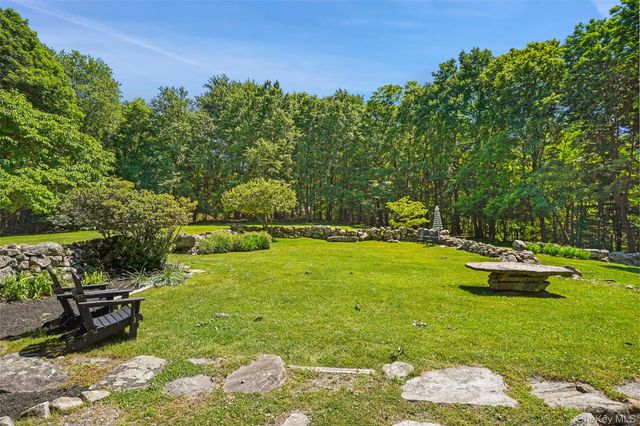 124 East Street, South Salem, NY 10590