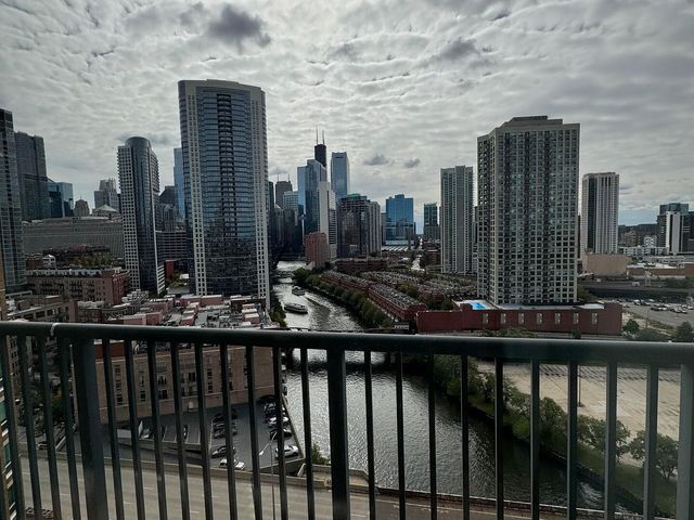 600 N Kingsbury Street 1811, Chicago, IL 60654