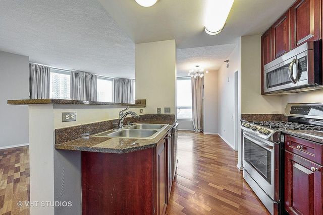 600 N Kingsbury Street 1811, Chicago, IL 60654