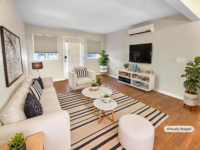 5252 Balboa Arms Dr 171, San Diego, CA 92117