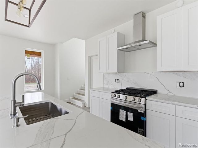 11810 Scenic Valley, Davisburg, MI 48350