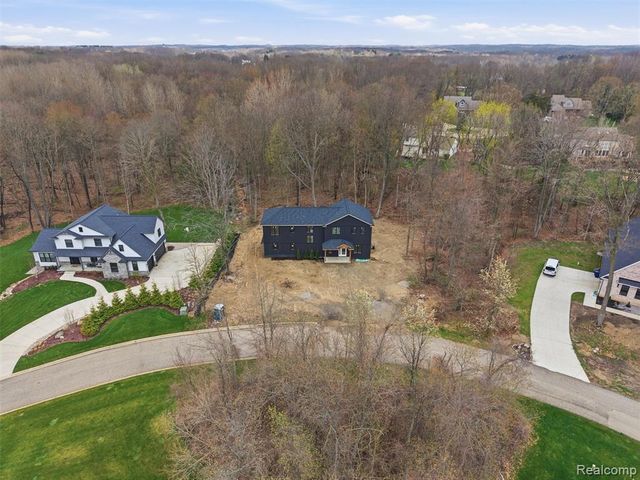 11810 Scenic Valley, Davisburg, MI 48350