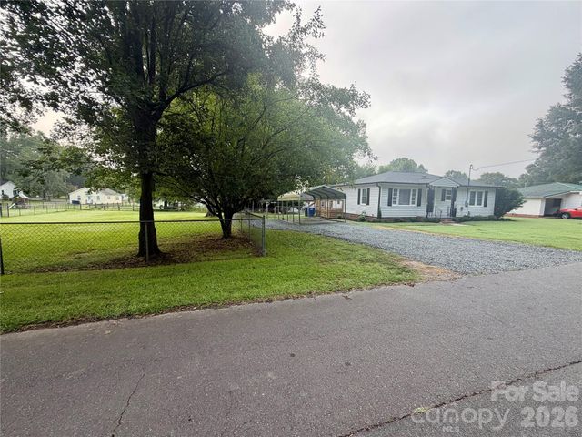 104 Hilltop Street, Stanfield, NC 28163