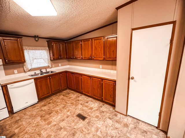 175 Enon Church Road, Easley, SC 29640