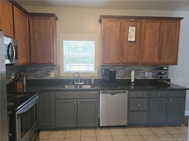 7290 Sandcastle Lane, Linden, NC 28356