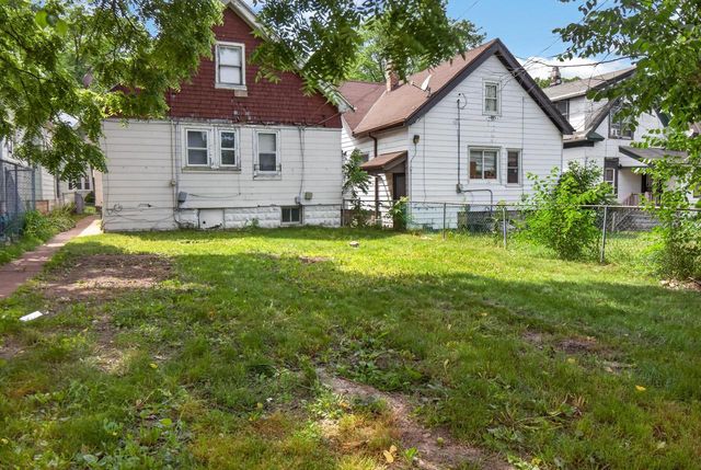 3342 N 26th STREET, Milwaukee, WI 53206