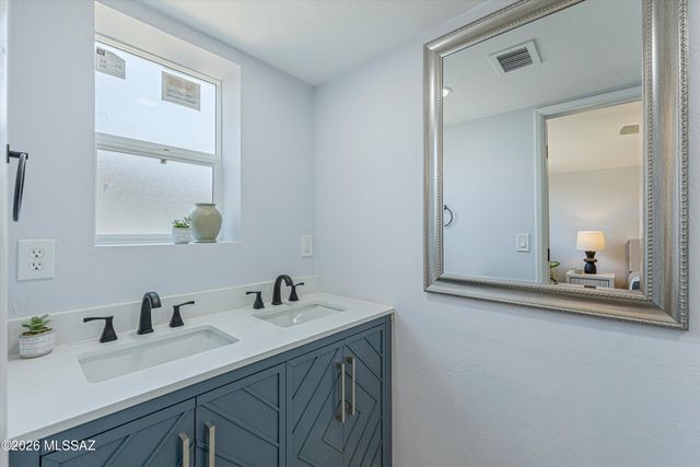 8957 E 25th Street, Tucson, AZ 85710