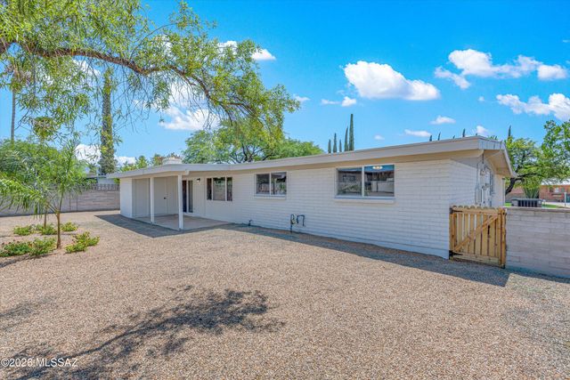 8957 E 25th Street, Tucson, AZ 85710