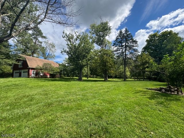 5 Oakura Ln, Bedminster Twp., NJ 07921
