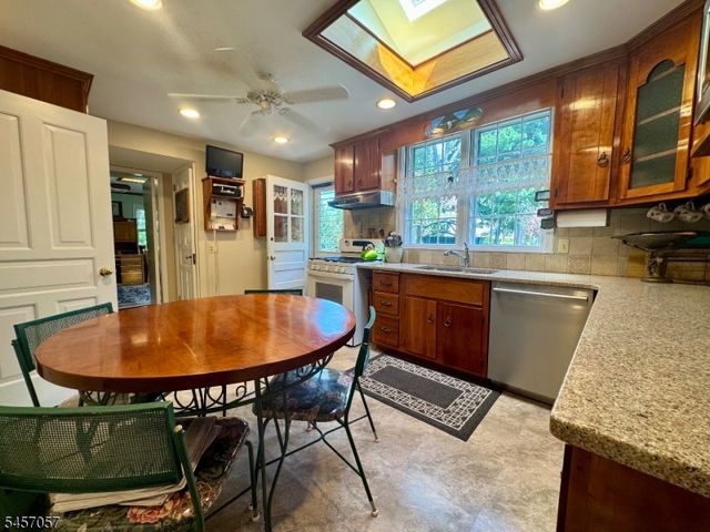 5 Oakura Ln, Bedminster Twp., NJ 07921