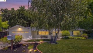 1250 Elmwood Dr, Walnut Creek, CA 94597