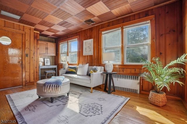 649 8Th St, Carlstadt Boro, NJ 07072