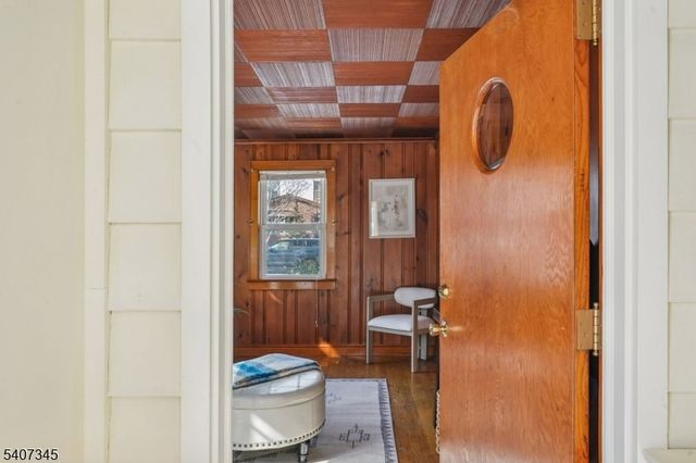 649 8Th St, Carlstadt Boro, NJ 07072