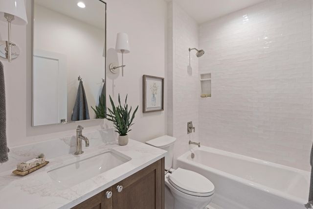 3330 NW Leavitt Lane 264, Bend, OR 97703