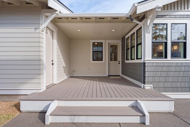 3330 NW Leavitt Lane 264, Bend, OR 97703