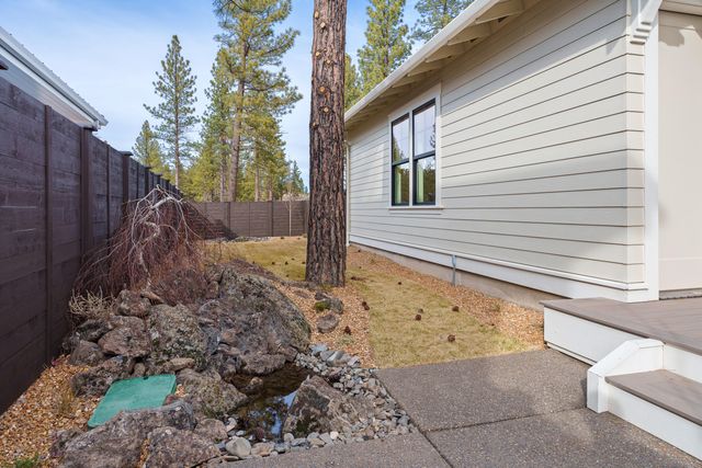 3330 NW Leavitt Lane 264, Bend, OR 97703