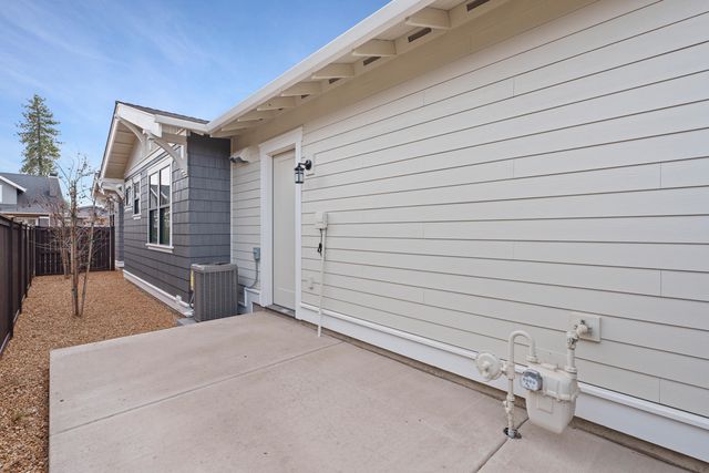 3330 NW Leavitt Lane 264, Bend, OR 97703