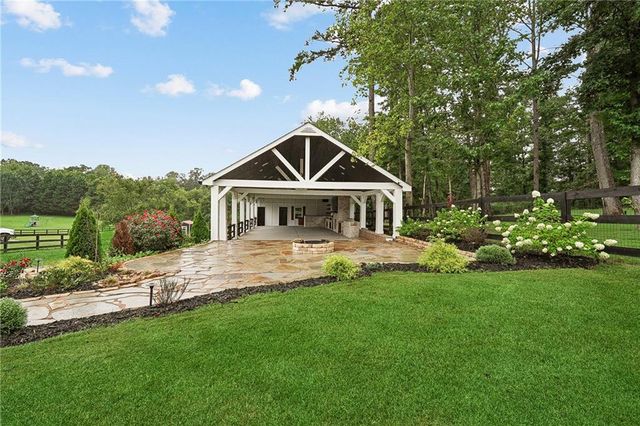 4603 Clarks Bridge Road, Gainesville, GA 30506