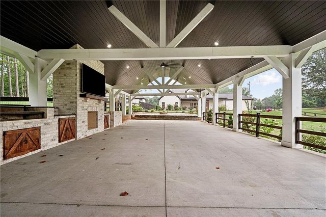 4603 Clarks Bridge Road, Gainesville, GA 30506