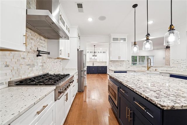 4603 Clarks Bridge Road, Gainesville, GA 30506