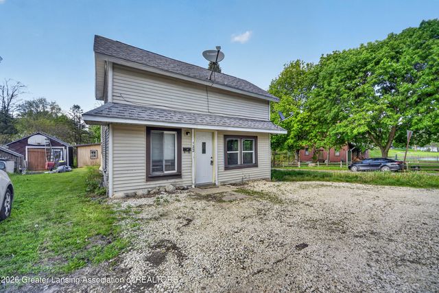 122 & 124 E Mill Street, Bellevue, MI 49021