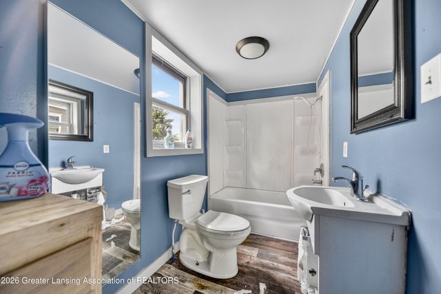 122 & 124 E Mill Street, Bellevue, MI 49021