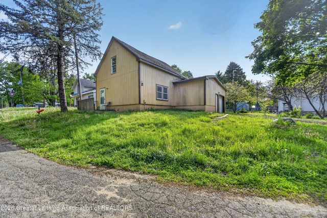 122 & 124 E Mill Street, Bellevue, MI 49021