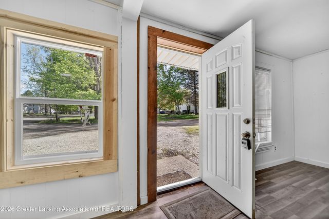 122 & 124 E Mill Street, Bellevue, MI 49021