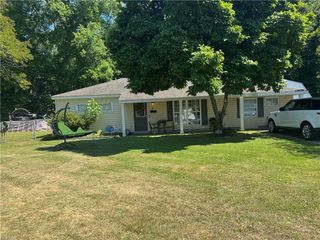 17 Cottage LN, Newport News, VA 23603