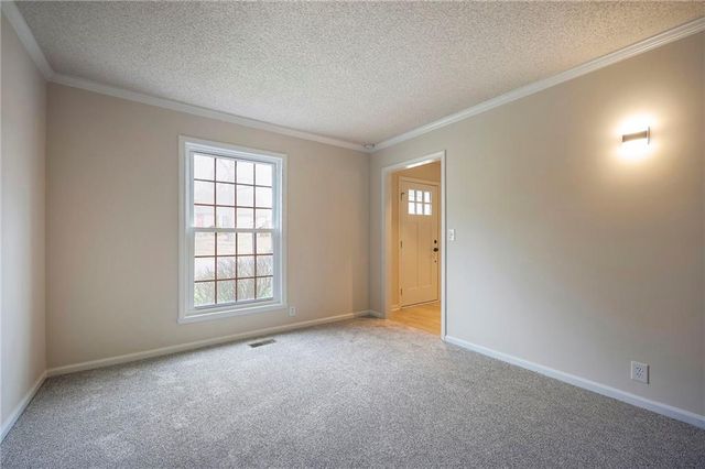 4009 NE 59th Street, Kansas City, MO 64119