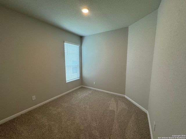 5410 Devils Gate Unit 2, Converse, TX 78109