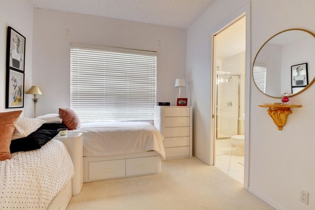 5801 NW 24th Avenue 1001, Boca Raton, FL 33496