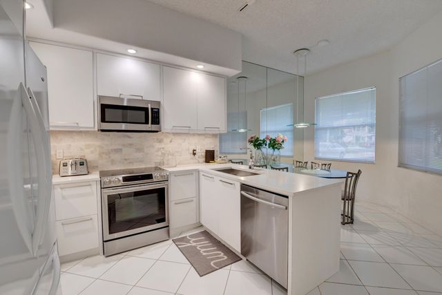 5801 NW 24th Avenue 1001, Boca Raton, FL 33496