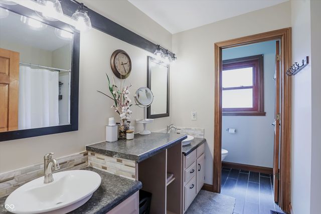 5344 W Stone Way, New Palestine, IN 46163