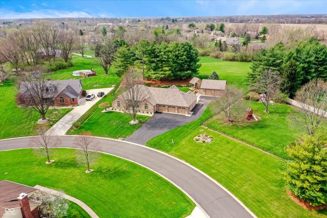 5344 W Stone Way, New Palestine, IN 46163