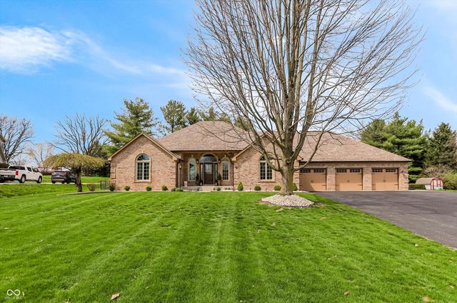 5344 W Stone Way, New Palestine, IN 46163