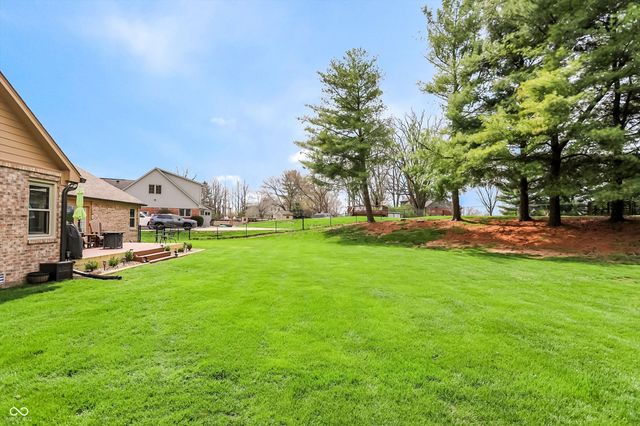 5344 W Stone Way, New Palestine, IN 46163