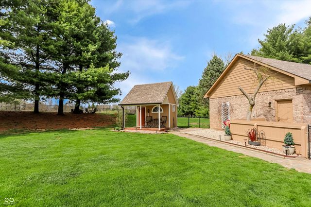 5344 W Stone Way, New Palestine, IN 46163