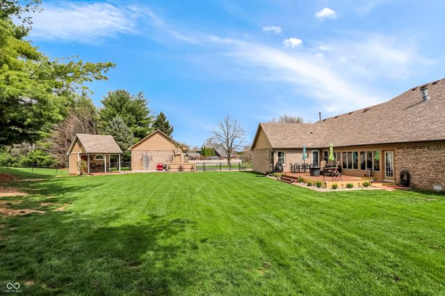 5344 W Stone Way, New Palestine, IN 46163