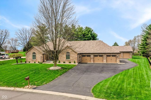 5344 W Stone Way, New Palestine, IN 46163