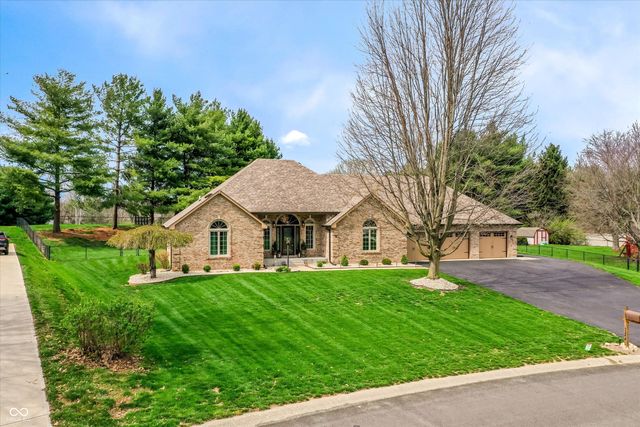 5344 W Stone Way, New Palestine, IN 46163