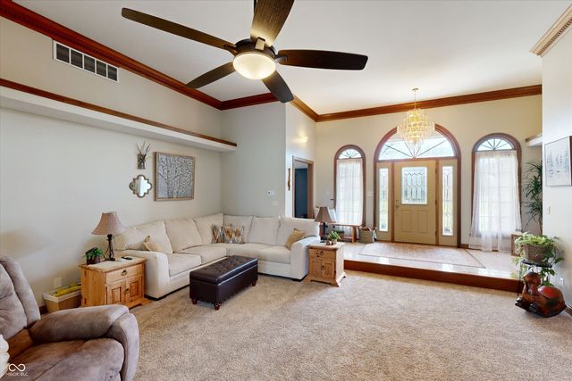 5344 W Stone Way, New Palestine, IN 46163